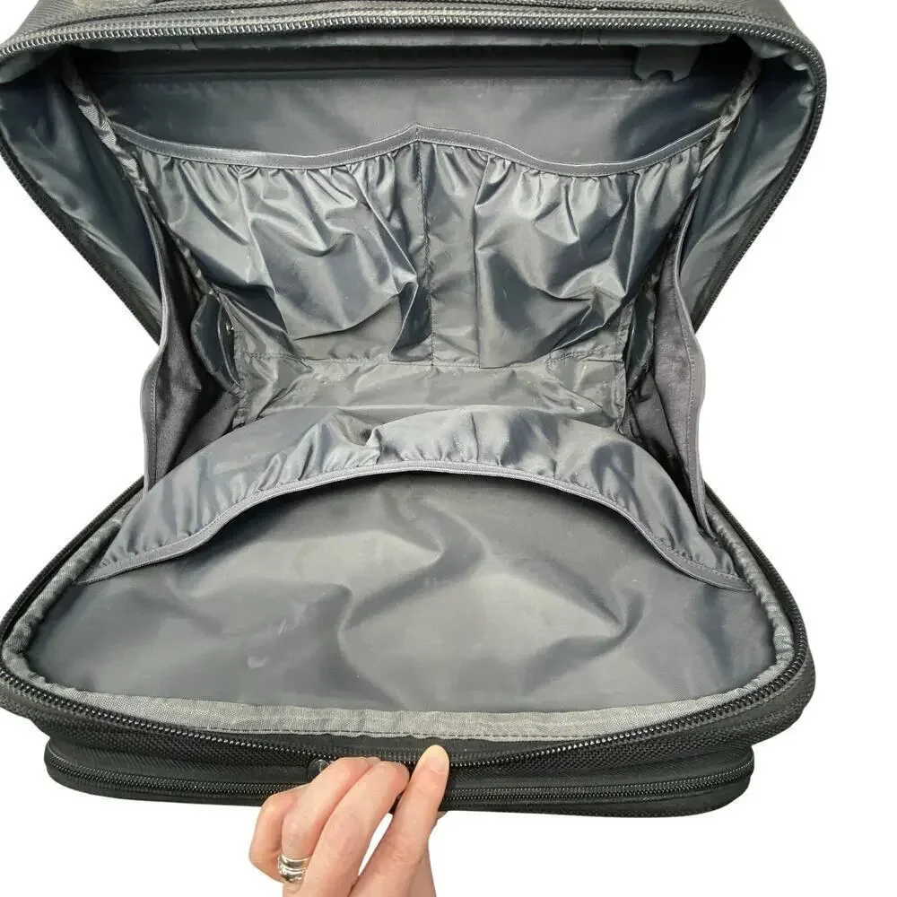 Briggs & Riley Baseline Rolling Cabin Bag Carry On Suitcase Black U114